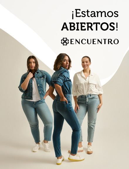 Tres modelos posando